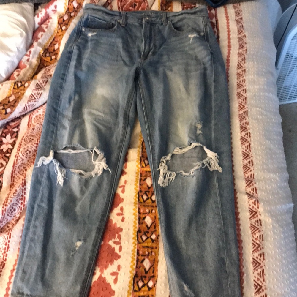 American Eagle Mom Jeans
